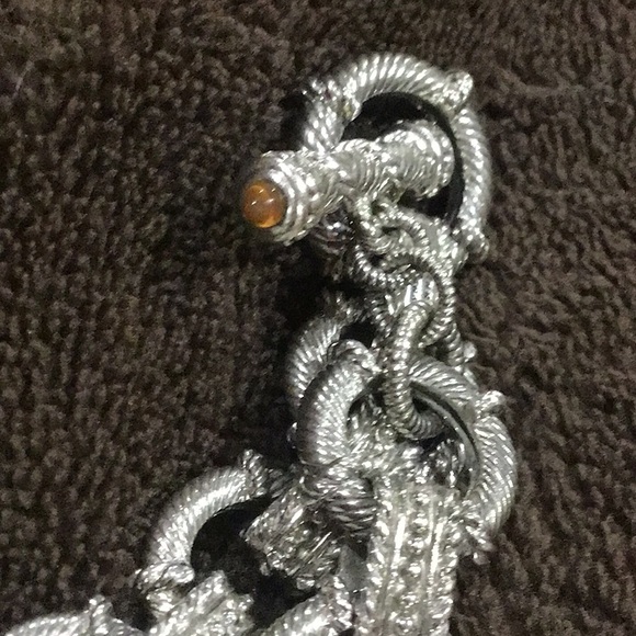 JUDITH RIPKA STERLING SILVER STAMPE HEAVY BRACELET - Picture 3 of 6